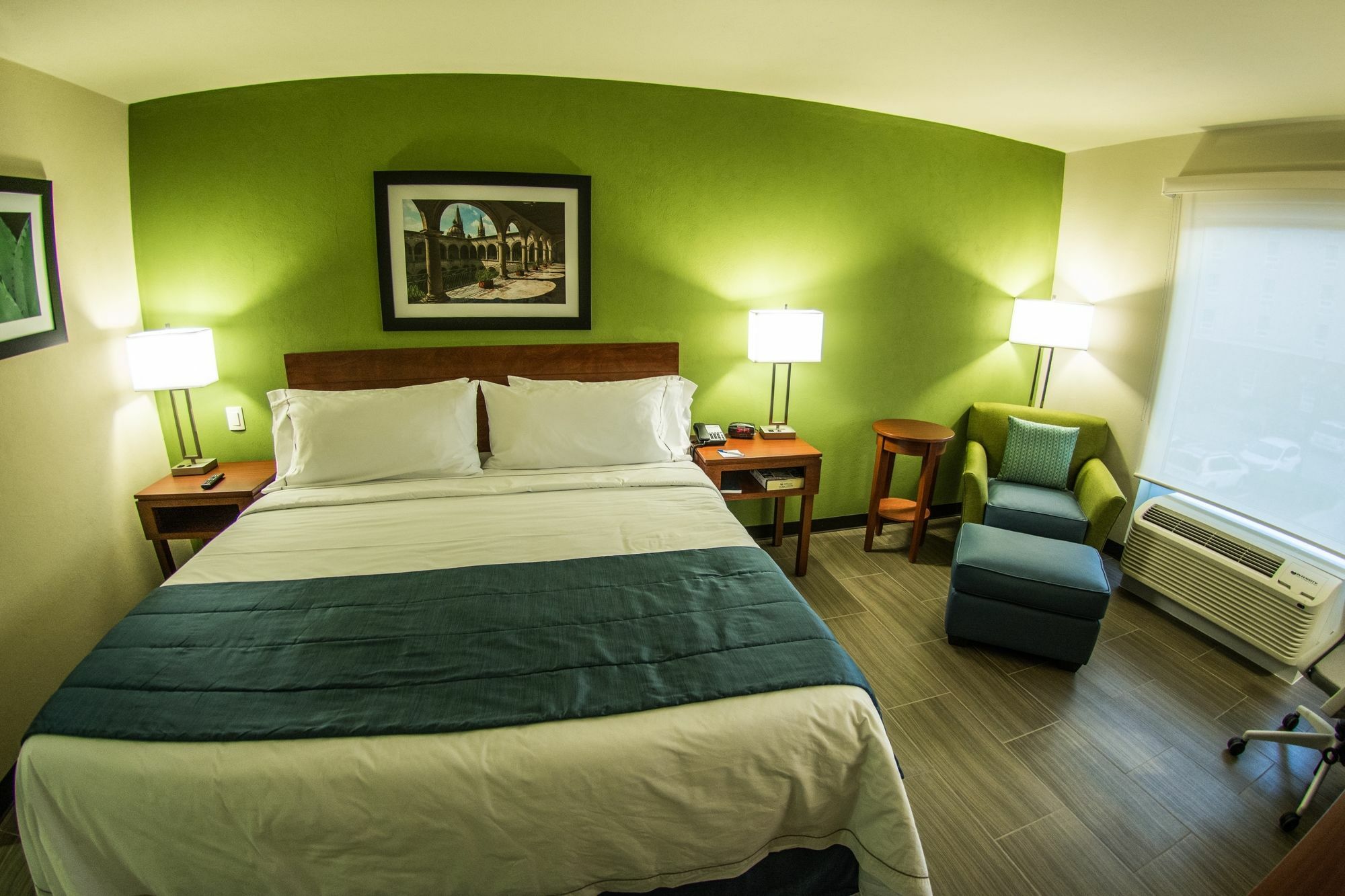 Holiday Inn Express Guadalajara Aeropuerto By Ihg Las Pintas Esterno foto